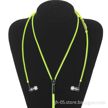 New Design Wired Zipper Earphones for iPhone 5 with 20-20,000Hz Frequency Response